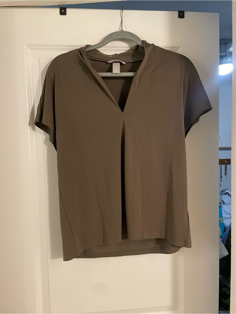 H&M Short Sleeve V-Neck Relaxed Taupe Blouse